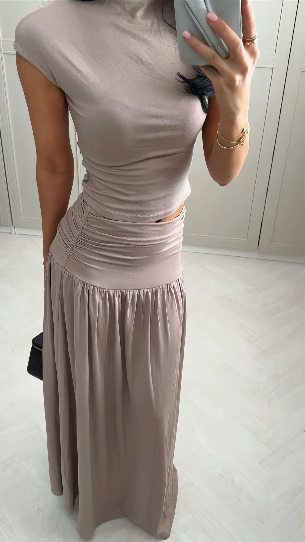 Fitted top of Alina elegant two-piece set