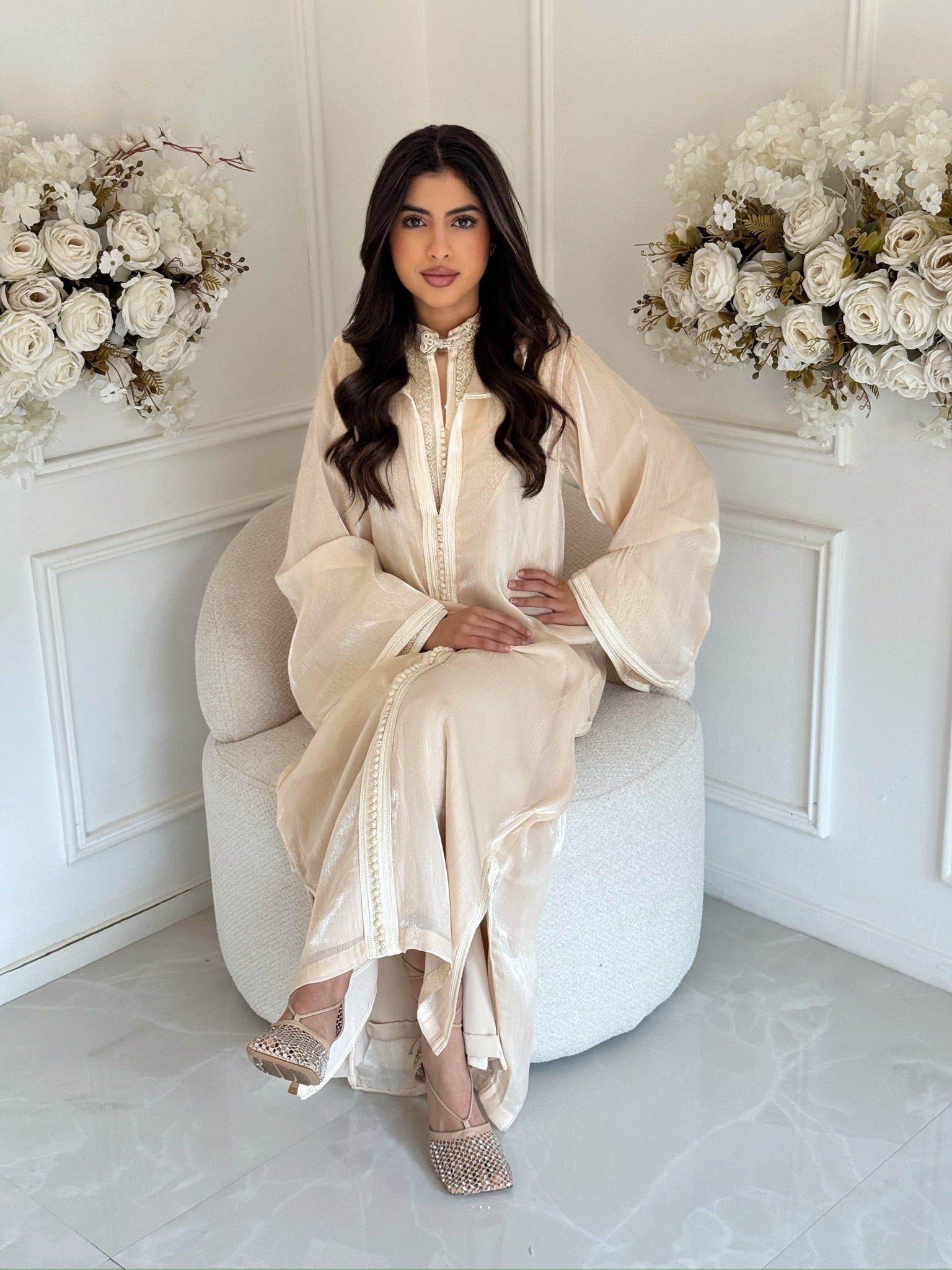 Luxury Moroccan jellaba for Ramadan in beige – Jellaba Rym modest fashion