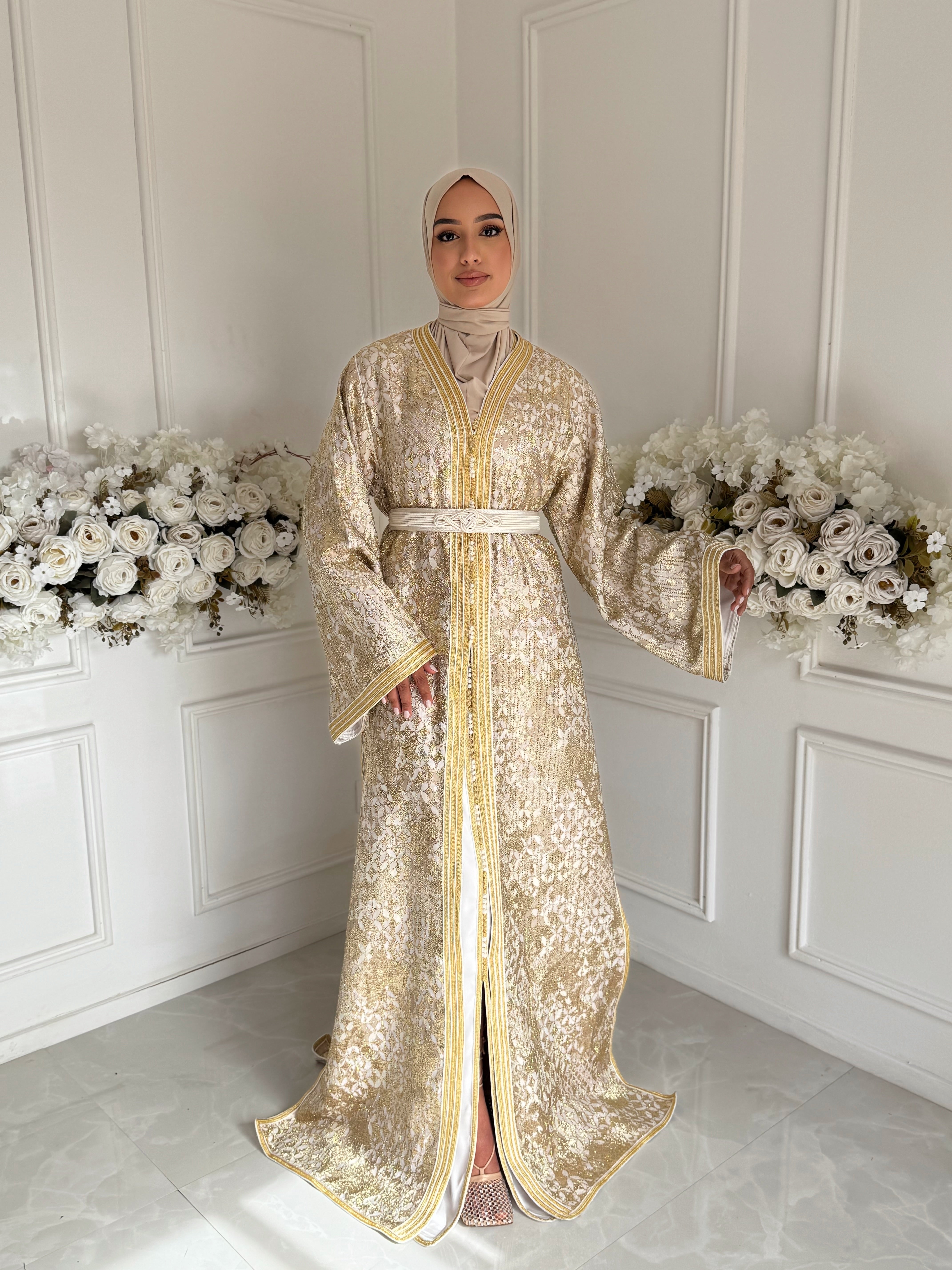 Full view of Takchita Aya – luxurious gold Moroccan caftan for weddings and events
