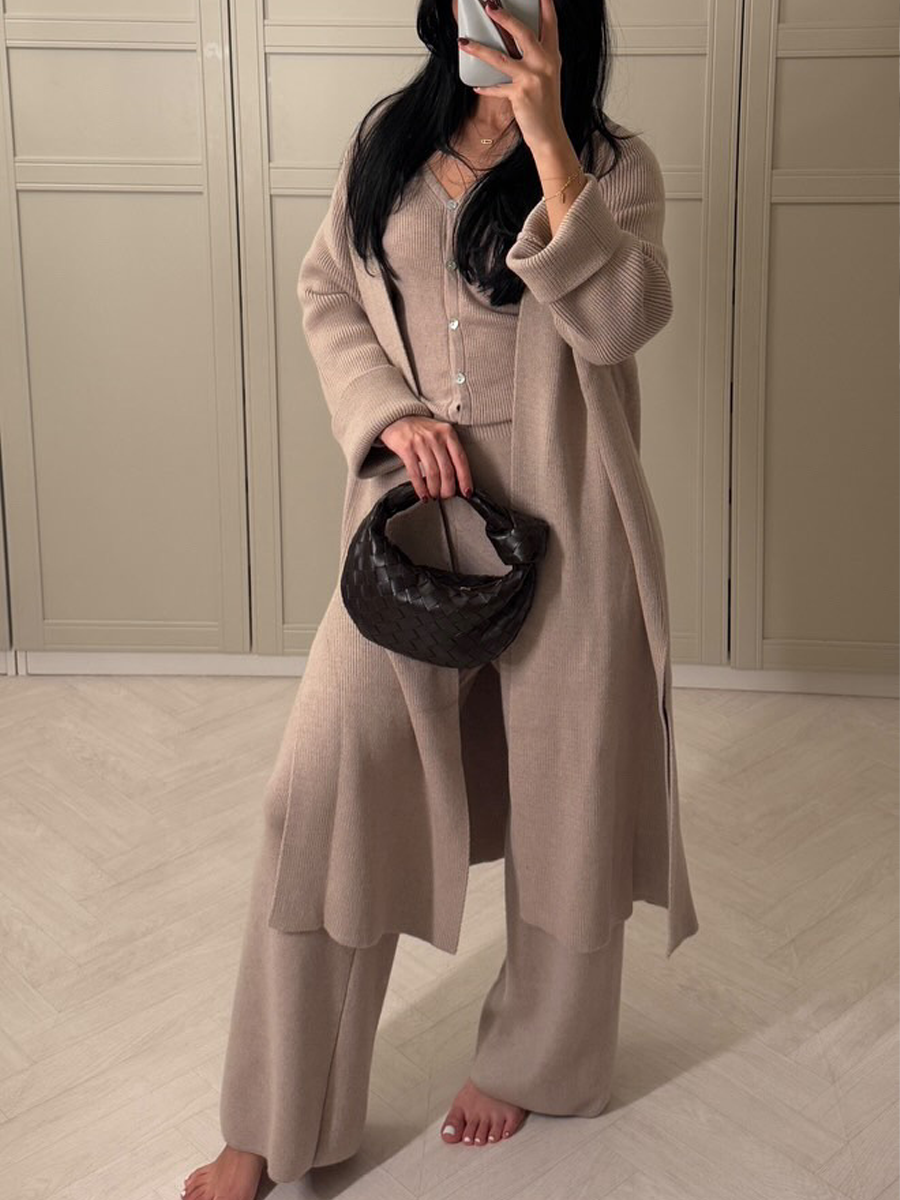 Amaya wool trousers with relaxed elegant fit