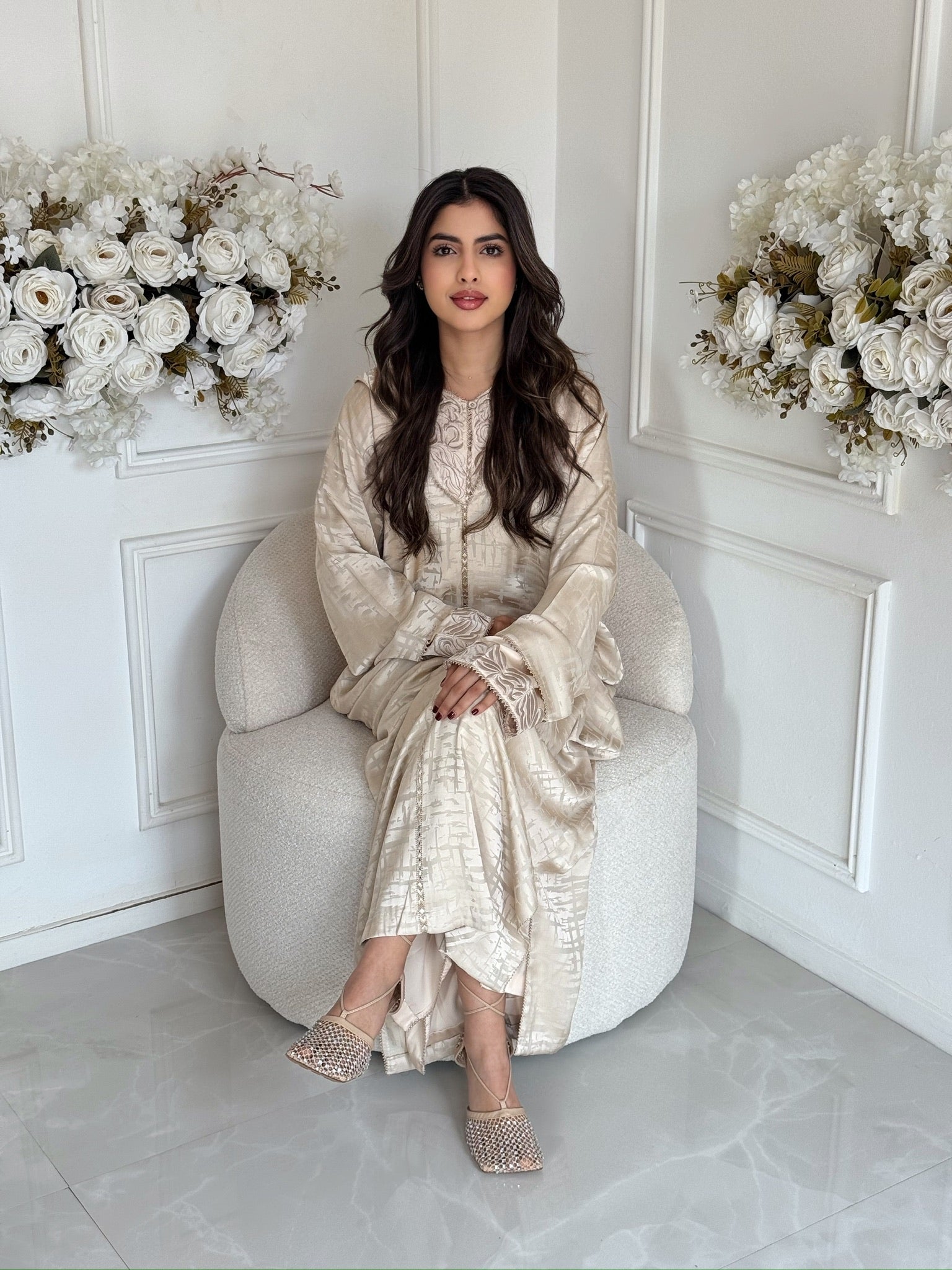 Elegant Moroccan jellaba for women in beige – traditional Ramadan dress