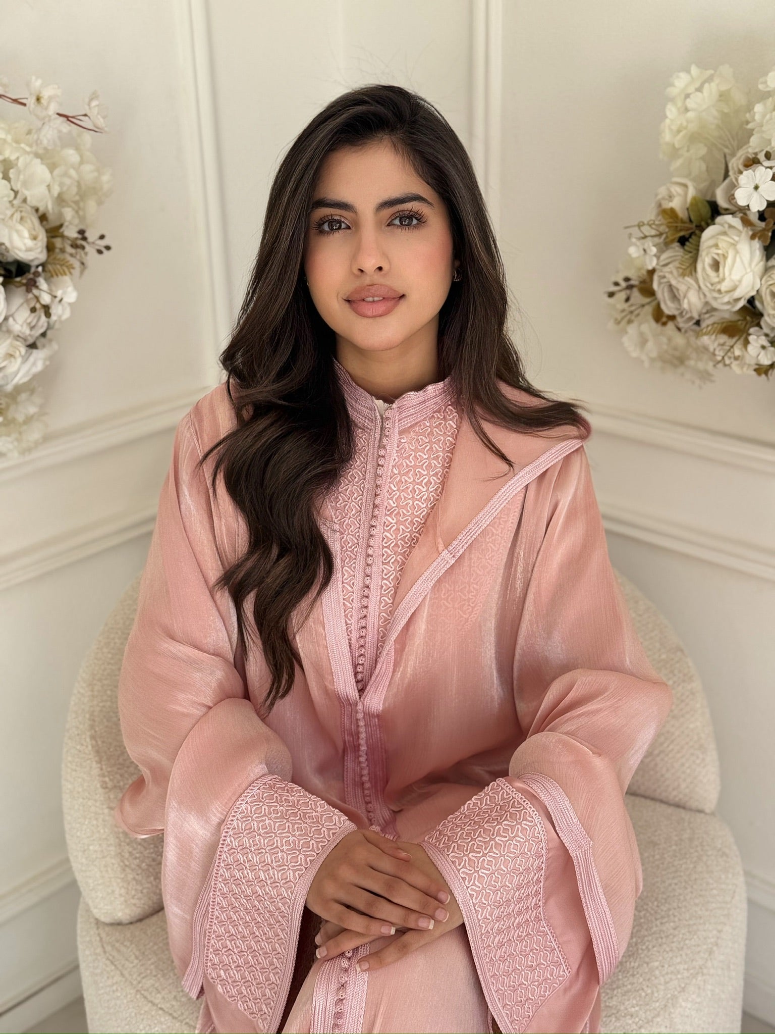 Elegant Moroccan jellaba Hind worn for Eid and Ramadan
