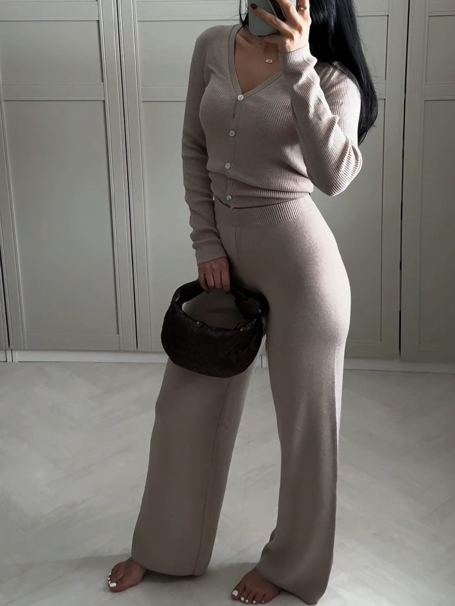 Elegant women’s wool three-piece outfit Amaya set